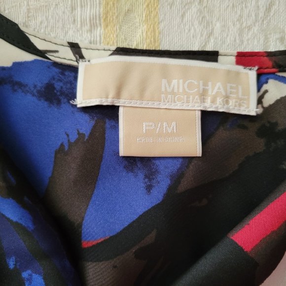 Michael Kors sleeveless blouse, size PM - Picture 2 of 5